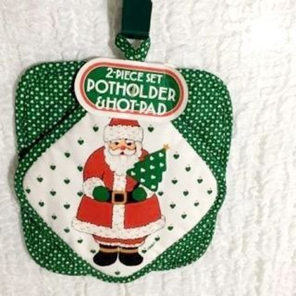 NWT 2 Piece Potholder & Hot-Pad Santa Claus Set